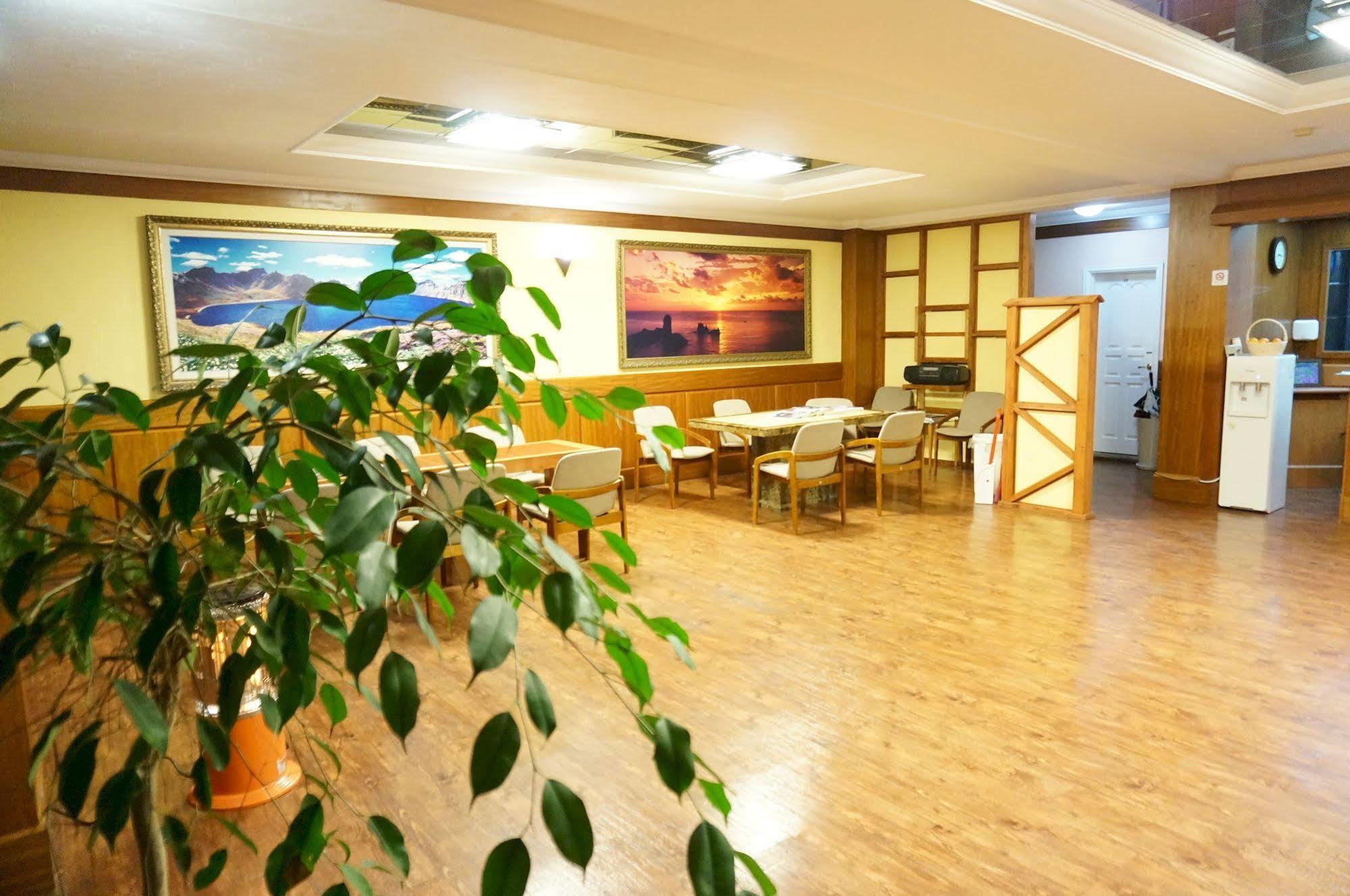 Park Beach Hotel Csedzsu Kültér fotó